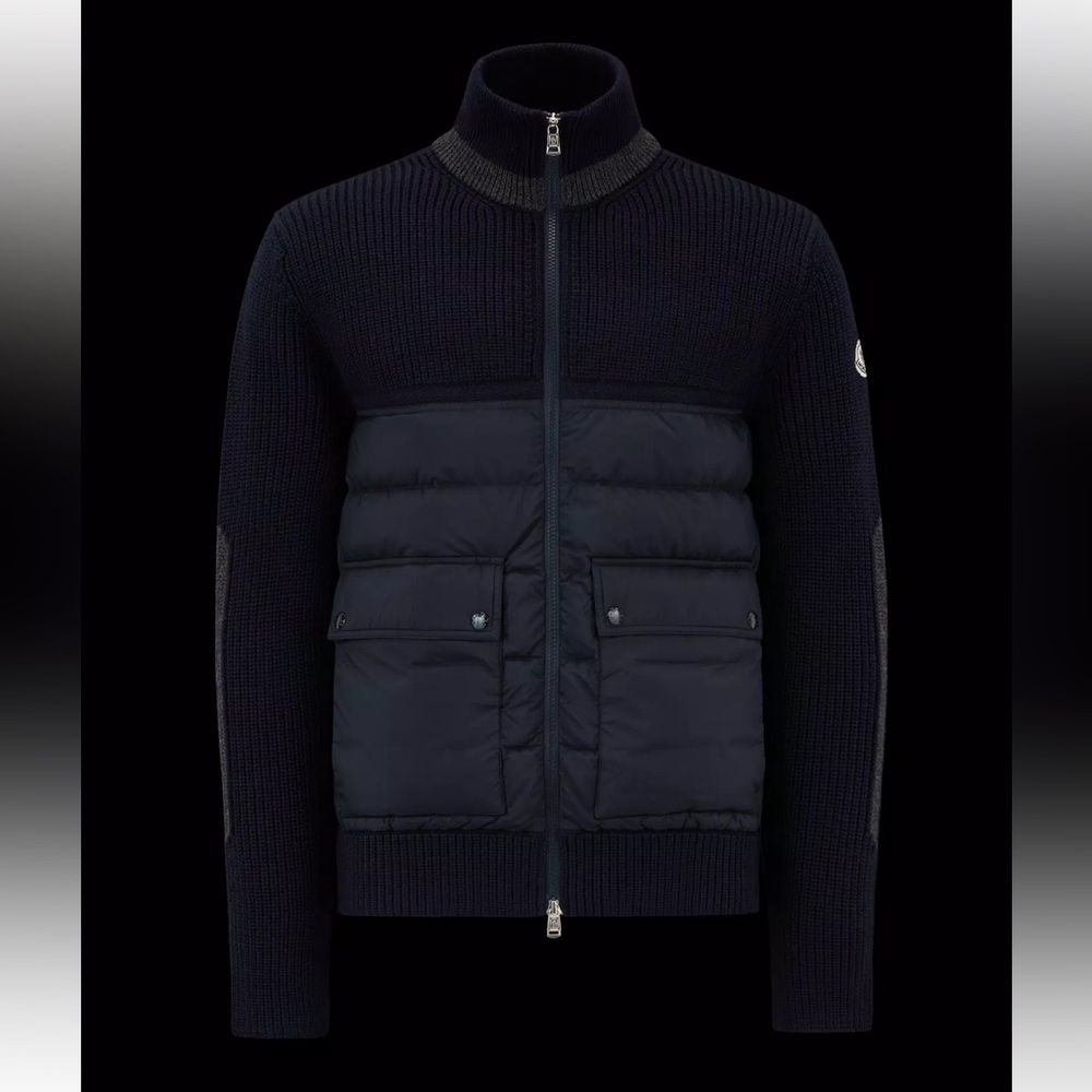 Moncler knit cardigan. Size L